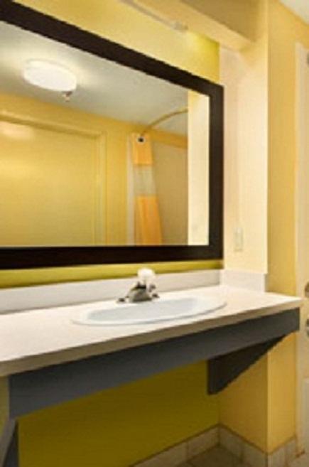 Days Inn & Suites By Wyndham Desoto DeSoto Quarto foto